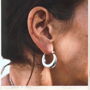 Classic hoop earrings in silver