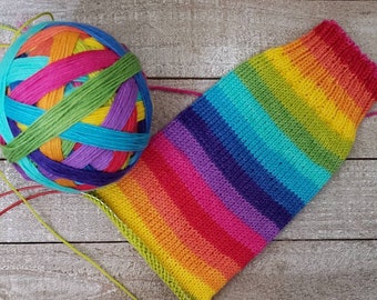 AUF BESTELLUNG gefärbte Streifen-Sockenwolle - Rainbow Bash 2.0