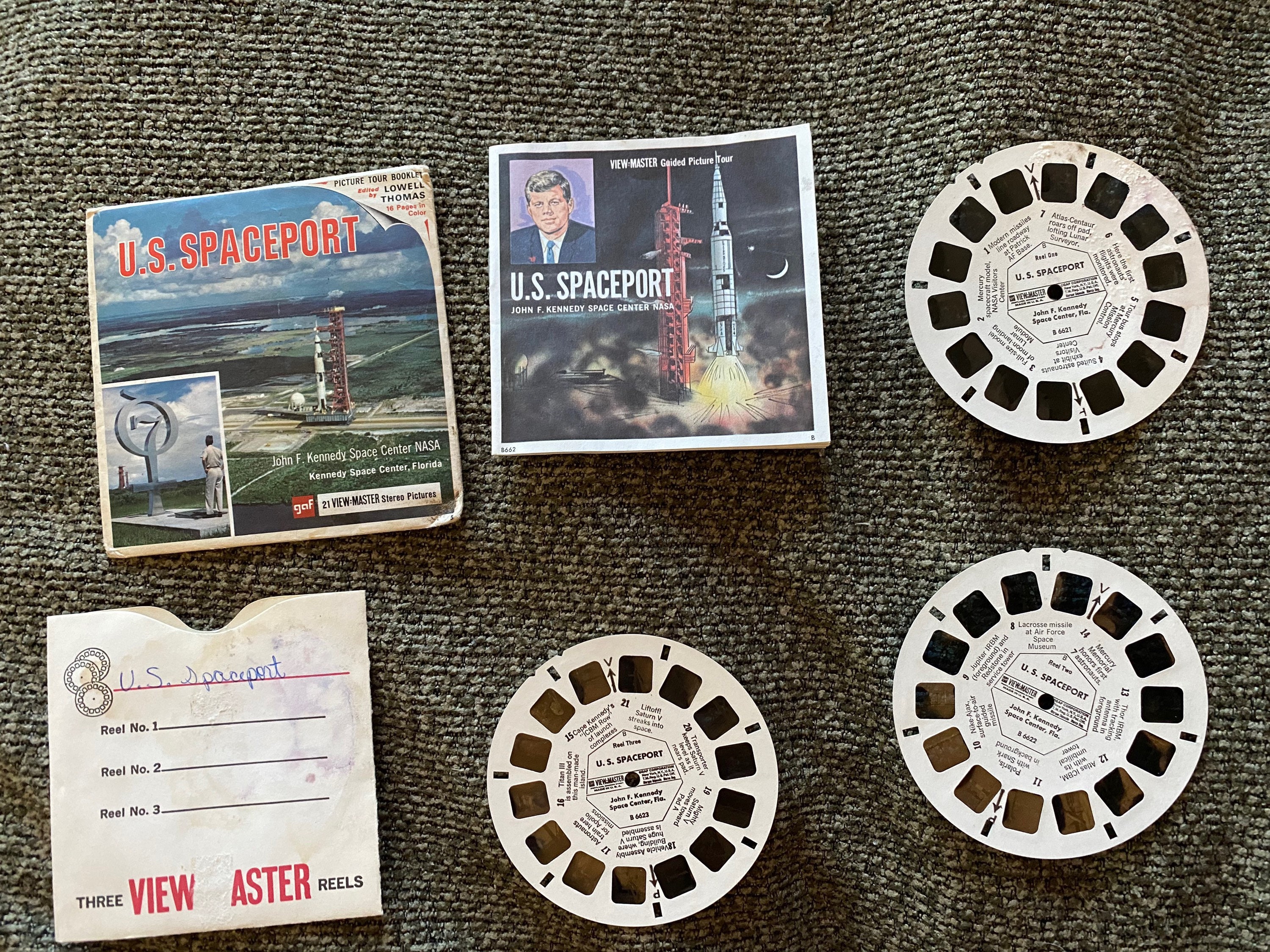US Spaceport Kennedy Space Center Vintage GAF Viewmaster Reel. 3 Reels and  Inner/outer Envelope and Booklet. cannot Find a Date 