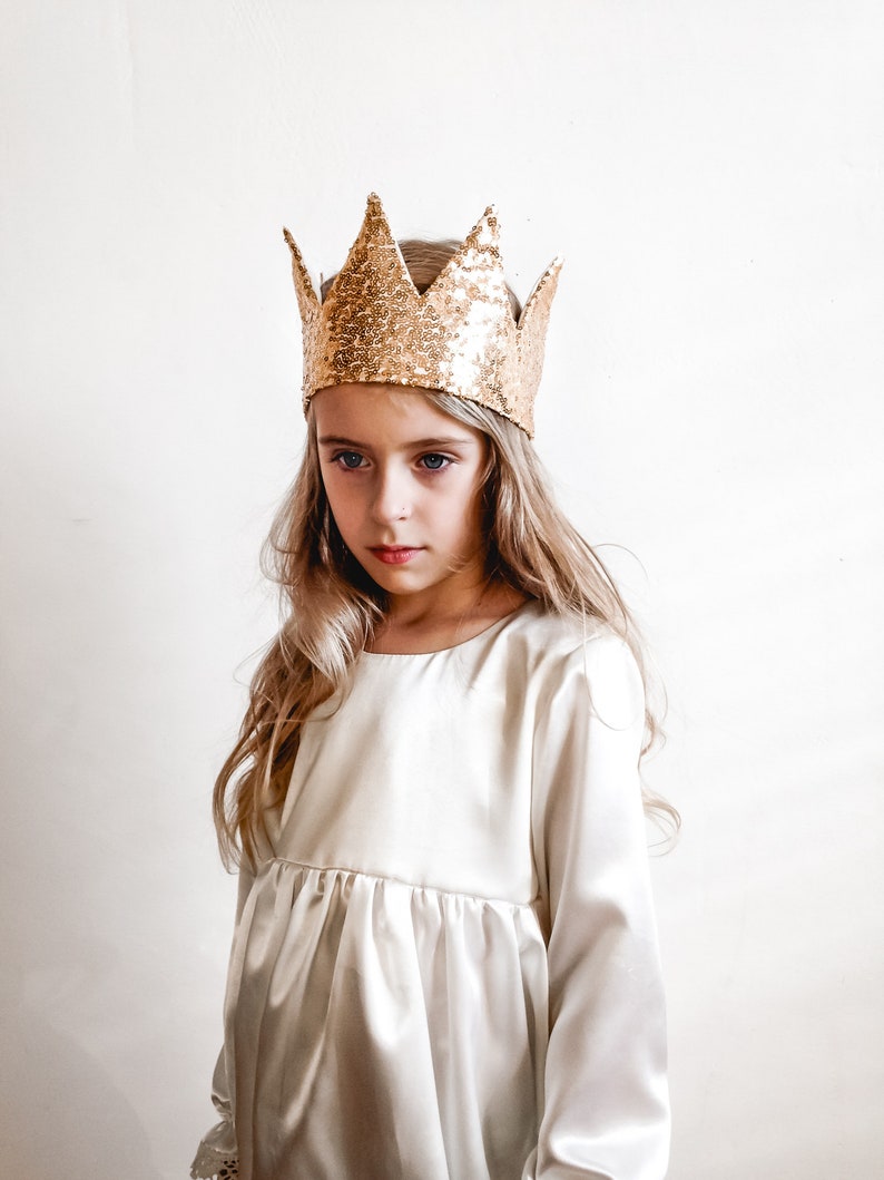 Kids crowns. Kids crowns
