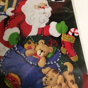 Vintage NEW Sealed Bucilla No Peeking Santa Christmas Stocking KIT 2005 ...