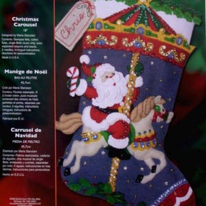 RARE Bucilla HOLLY DAYS Felt Stocking KIT 2008 ORIGINAL DISCONTINUED 86144