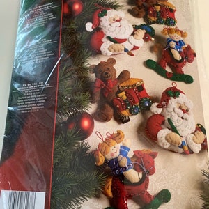 Bucilla SANTA'S TOY SHOP Felt Christmas Ornaments Kit #85189 Sealed Bucilla SANTA'S TOY SHOP Felt Christmas Ornaments Kit #85189 Sealed