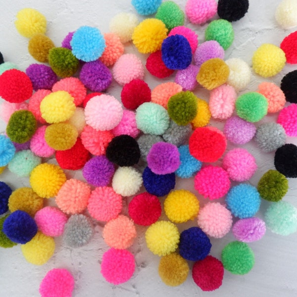 100 pièces fil coloré Pom Poms Fabrication de bijoux / Décoration Fête