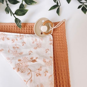 Pacifier cloth, tut cloth, baby cloth, pacifier cord, newborn, cuddle cloth, maternity gift