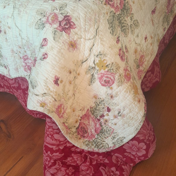 Antique/Vintage French Quilt Floral  "Boutis" double-sided pattern REVERSIBLE 100% cotton, Queen bed or Sofa throw, bedding