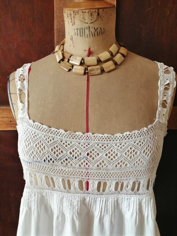 Romantic Victorian Antique French 1930s embroidere