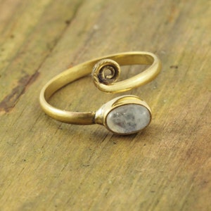 Moonstone golden ring / zehring healing stone, adjustable size, boho hippie style, vintage, handmade, beautiful jewelry gift