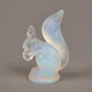 Sabino French Opalescent Glass Squirrel 1930’s Design 