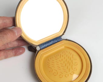 Unusual 1930’s Celluloid Powder Compact 