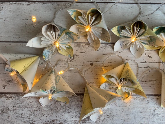 Guirlande lumineuse fleur papier carte marine, cartes marines recyclées. -   France