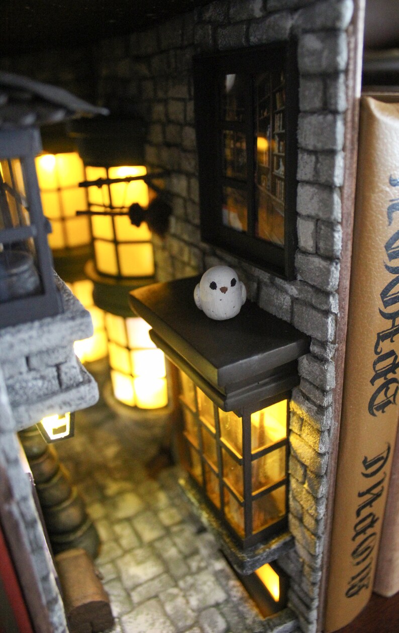 Book nook bookshelf insert Harry Potter Diagon Alley Book