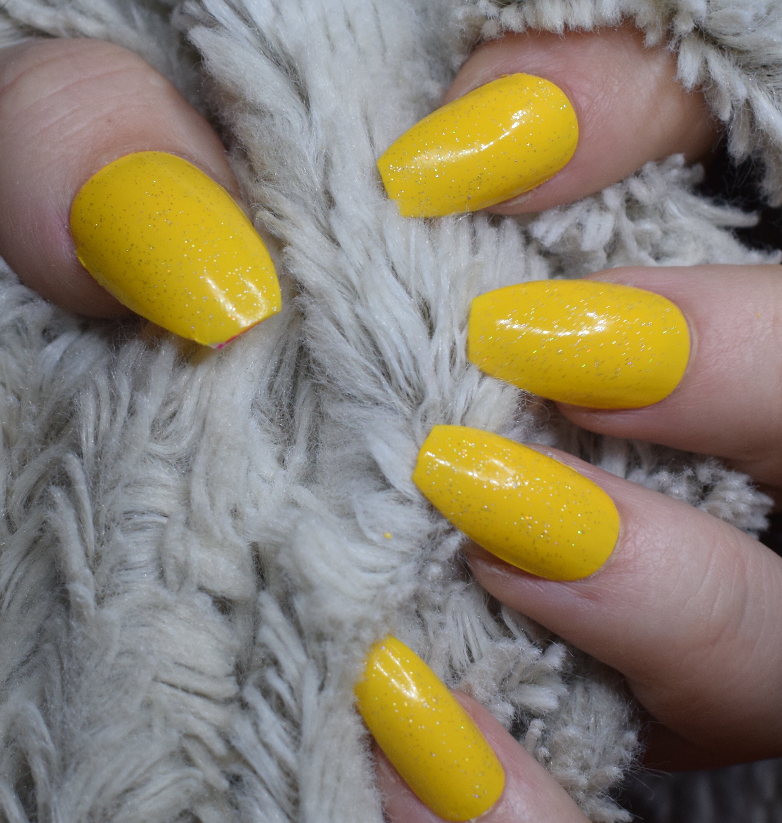 Yellow Fake Nails Short Coffin False Nails Bright Hand - Etsy