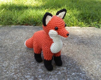 Renard en peluche au crochet