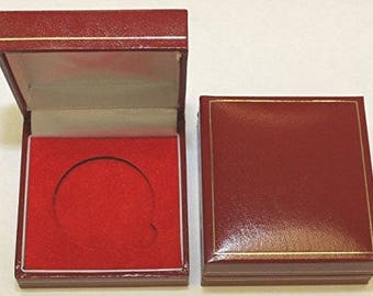 Red Padded Coin Cases To Hold a Single Crown