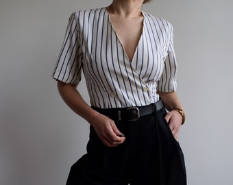 Vintage Max Mara cotton blouse. Originally women’s size XS / S. 90’s era.