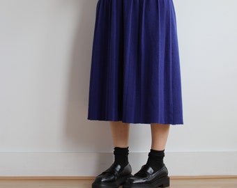 Vintage midi pleated skirt. Originally women’s size small M. 80’s era.