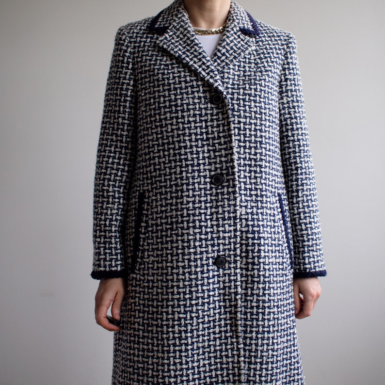 manteau en tweed de laine vintage. À lorigine taille femme S. Années 90. image 4