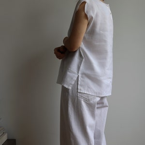 Vintage linen blouse / top. Originally women size M / L. 90s era. image 8