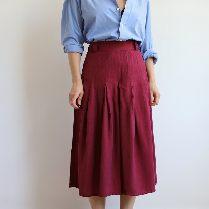 Vintage burgundy mid length skort. Originally womens size S / M. 90s era. image 4