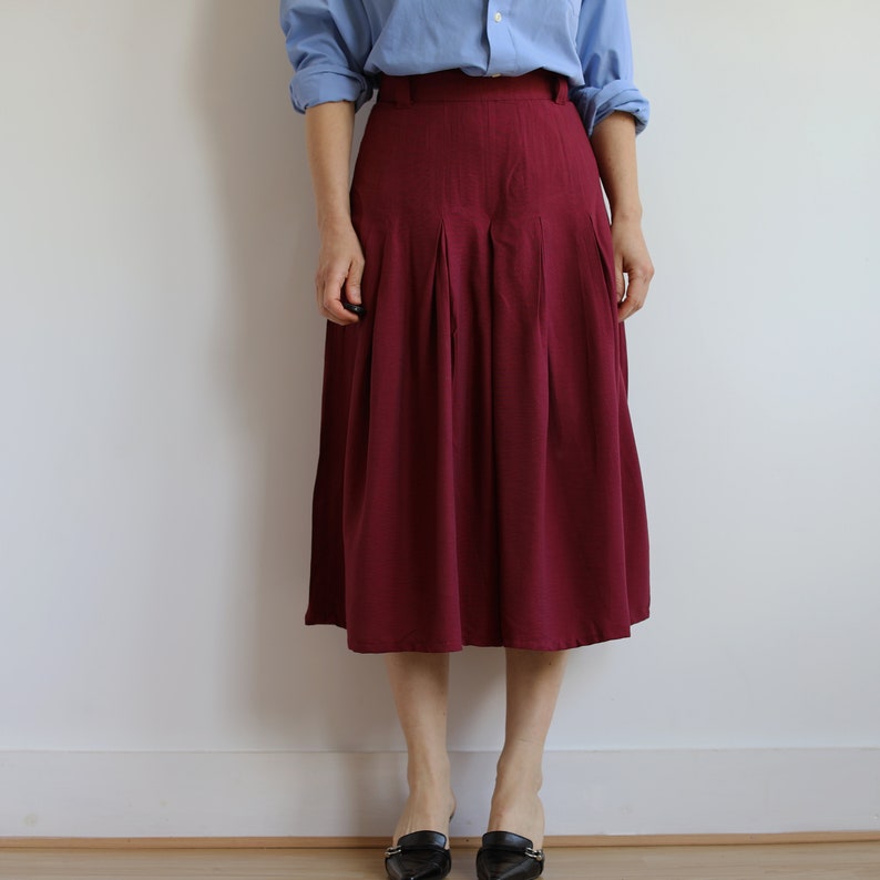 Vintage burgundy mid length skort. Originally womens size S / M. 90s era. image 7