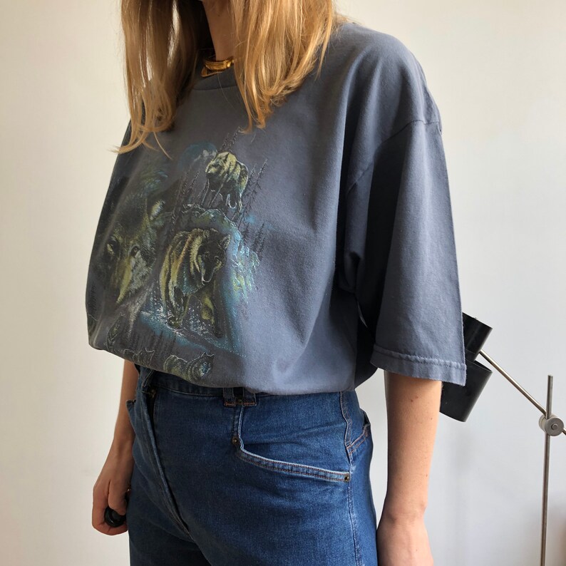 Originally men\u2019s size XL Vintage T-shirt 90\u2019s era.