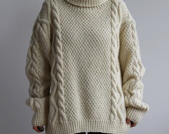 Vintage Hand Knit Cream Chunky Wool Cableknit Ecuadorian