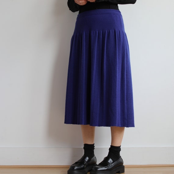 Mid length pleated skirts era sales