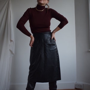Vintage leather midi skirt. Originally women’s size M. 80’s era.