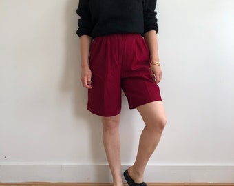 Pantaloncini vintage in lana a vita alta. Originariamente taglia donna 26'. Anni '90.