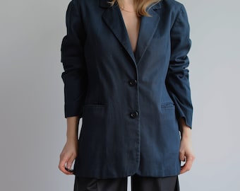 Vintage cotton navy blue blazer. Originally women’s size M / L. 90’s era.