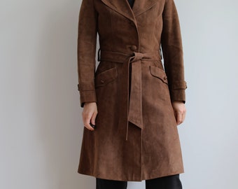 Vintage dark brown leather suede coat. Originally women’s size S. 70’s era.