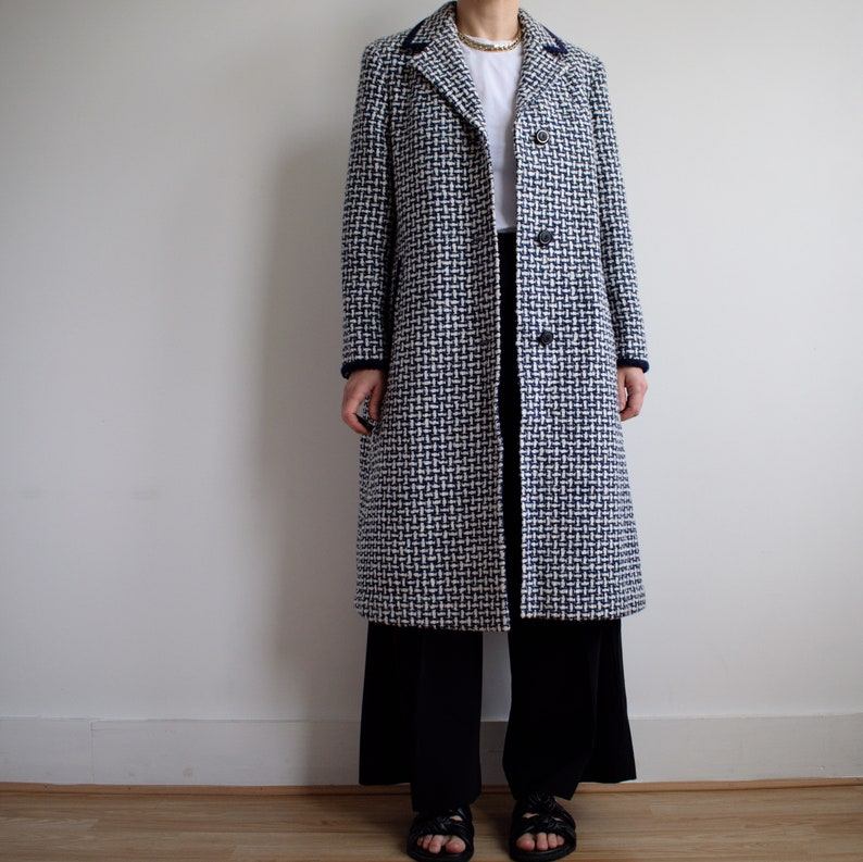 manteau en tweed de laine vintage. À lorigine taille femme S. Années 90. image 2