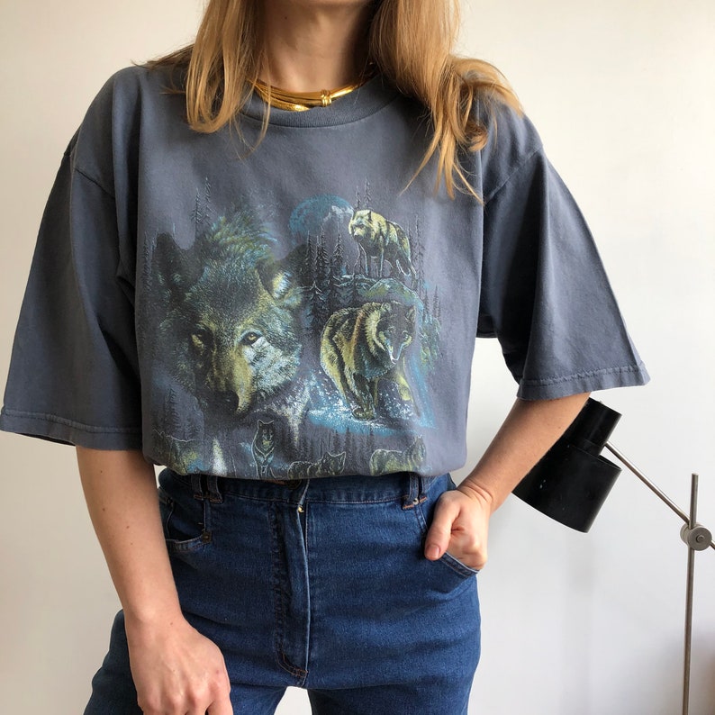 Originally men\u2019s size XL Vintage T-shirt 90\u2019s era.