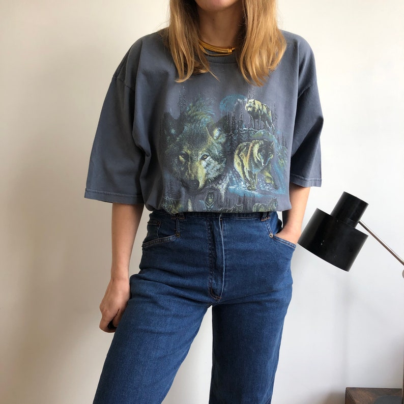 Originally men\u2019s size XL Vintage T-shirt 90\u2019s era.
