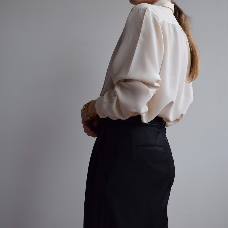 Vintage silk cream blouse. Originally womens size M / L. 90s era. image 5