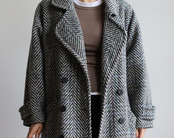Vintage wool herringbone long winter coat. Originally women’s size L. 90’s era.