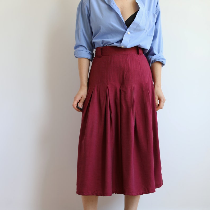 Vintage burgundy mid length skort. Originally womens size S / M. 90s era. image 6