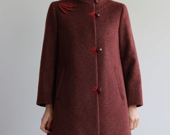 Vintage burgundy wool / mohair winter coat. Originally women’s size XS / S. 80’s era.