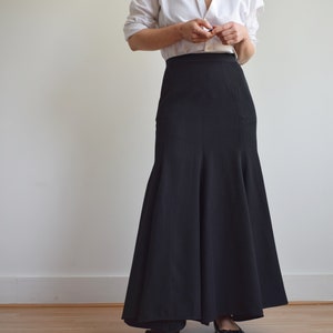 Vintage black maxi skirt. Originally women’s size S / M . 90’s era.
