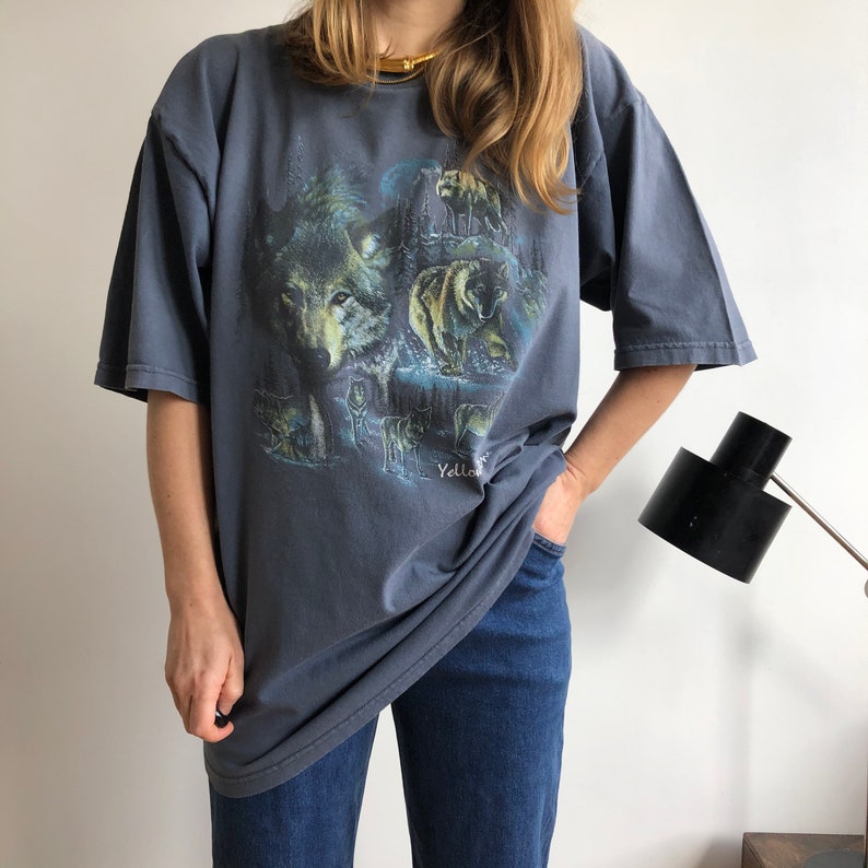 Originally men\u2019s size XL Vintage T-shirt 90\u2019s era.
