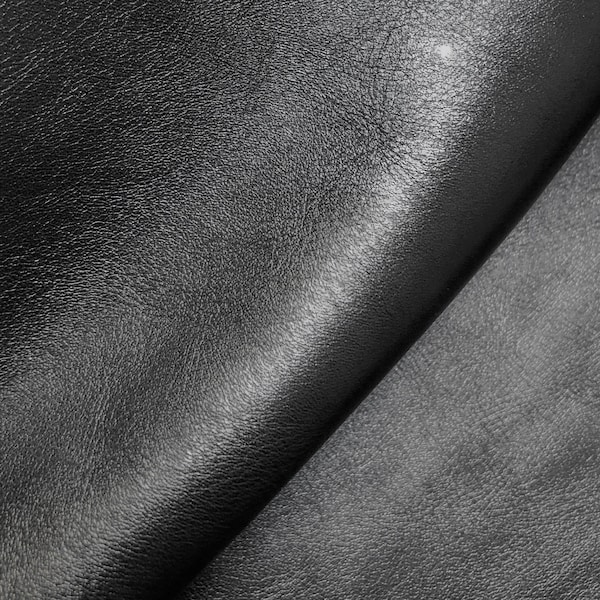 Cowhide Leather in Metallic Pewter Smooth Grain | 2.5oz-3oz Thick (1.0mm-1.2mm)