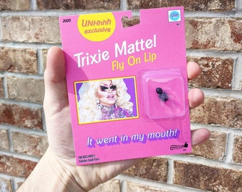 TRIXIE MATTEL Fly On Lip Toy