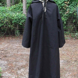 Hooded Robe in Black image 3