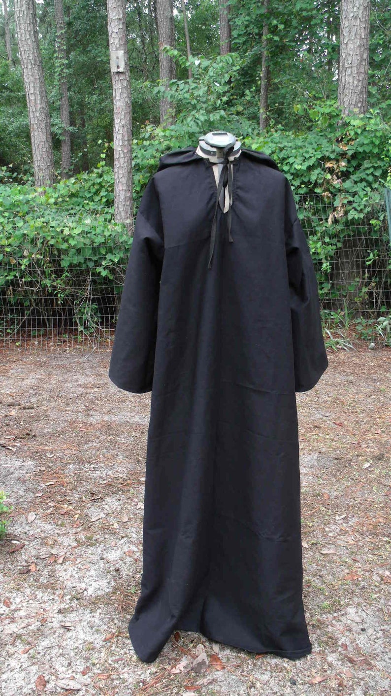 Hooded Robe in Black image 3