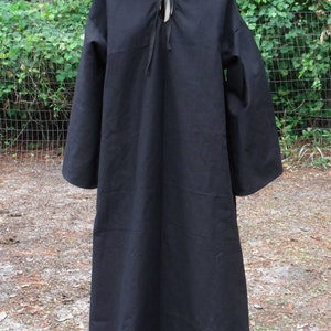 Hooded Robe in Black image 2