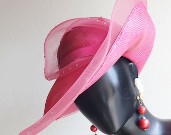 Gorgeous  Jack McConnell Boutique Fuschia Pink Wide Brim Church/Derby/Ascot Straw Hat with Tulle Trim Rhinestones