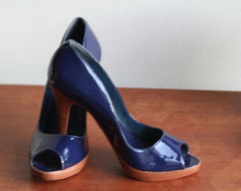 Vintage Aldo Navy Blue Platform Peep Toe PumpsUS Size 8