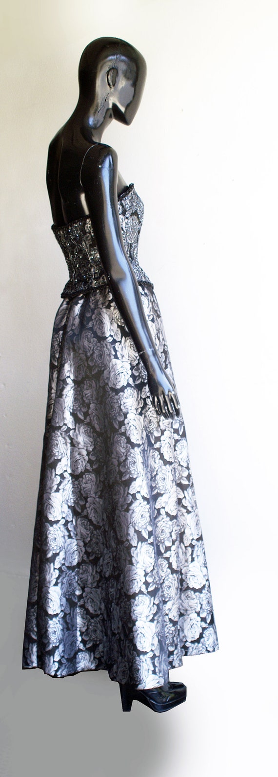 Stunning Oleg Cassini Vintage Silver & Black Flor… - image 6