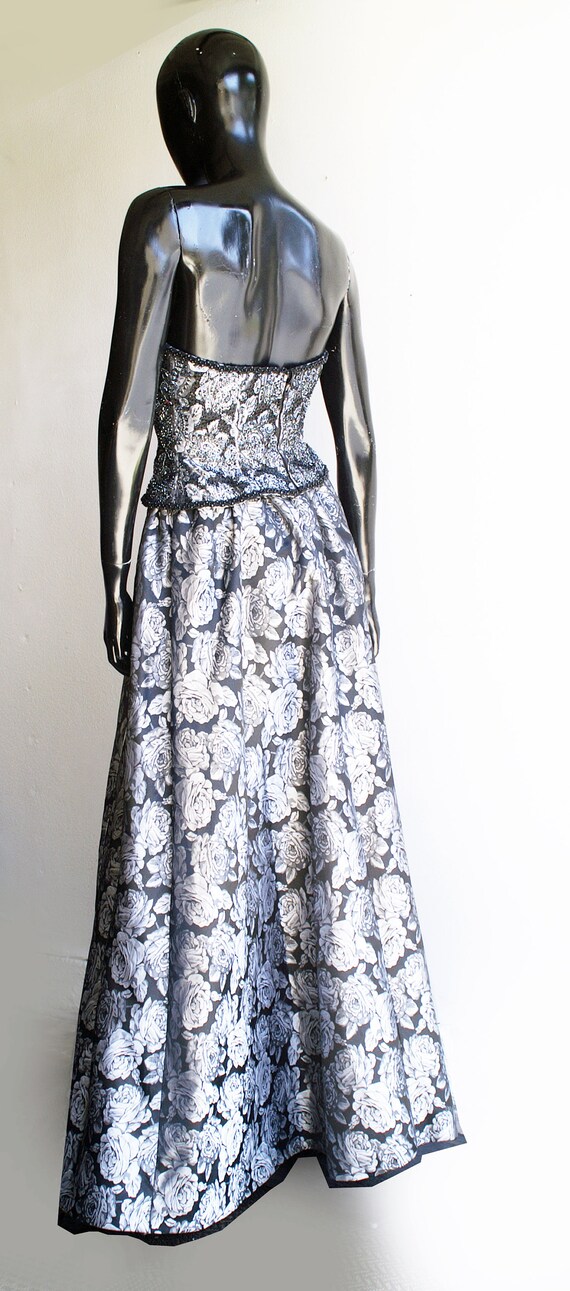 Stunning Oleg Cassini Vintage Silver & Black Flor… - image 8